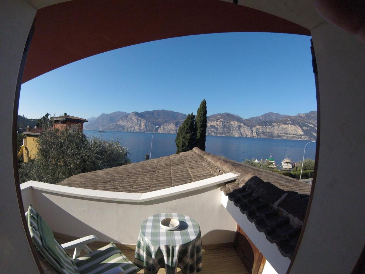 Residence Le Palme Appartamenti Malcesine Exterior photo