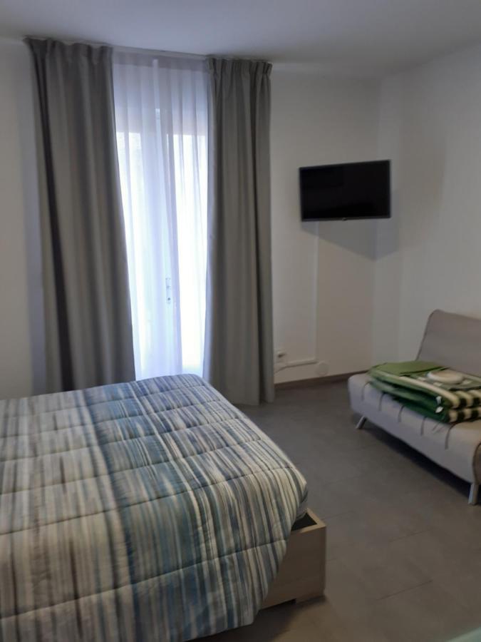 Residence Le Palme Appartamenti Malcesine Exterior photo